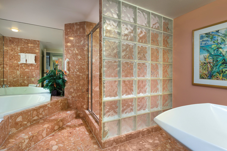 Bathroom 3, Kona Coast Resort, Hawaii