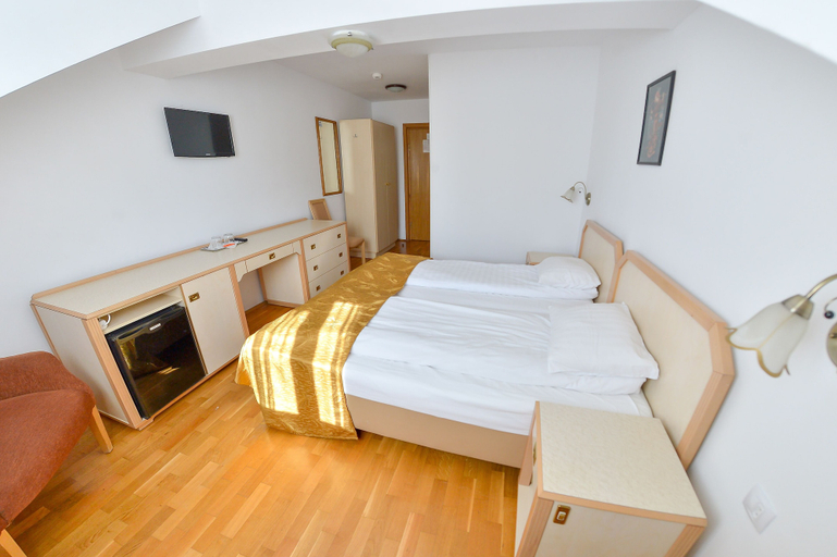 Bedroom 2, Hotel Gallant, Sibiu