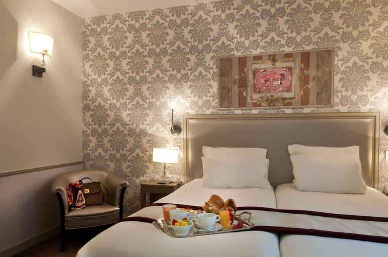 Bedroom 4, Monceau Wagram, Paris
