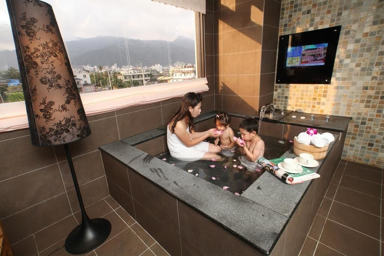 Bathroom 3, Spring Fountain Hotel, Yilan