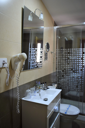 Bathroom 3, Casa Rural Casa Queta, Cáceres