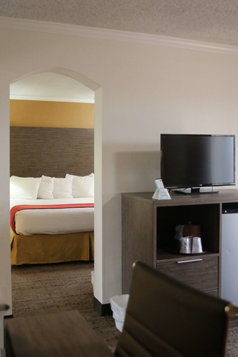 Bedroom 3, Best Western Galleria Inn & Suites, Erie