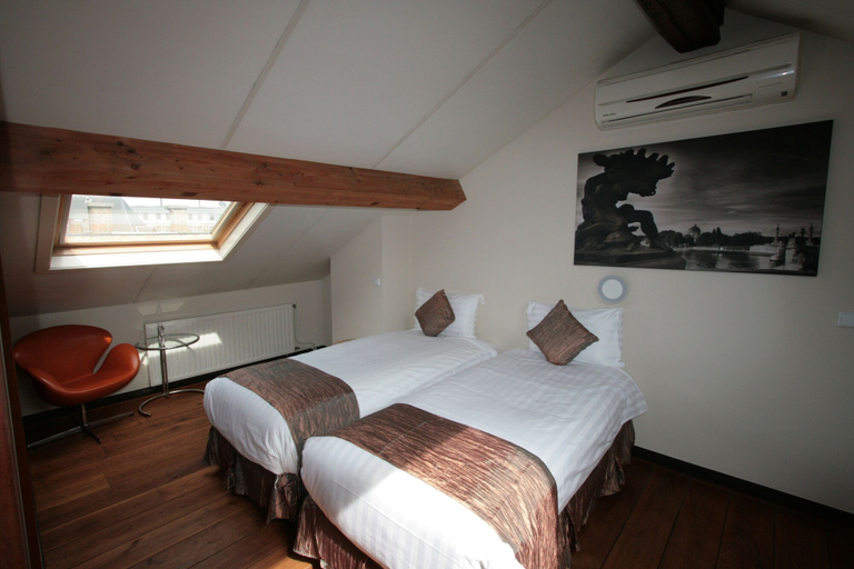 Bedroom 4, Amosa Liège City Centre Apart Regence 10, Liège
