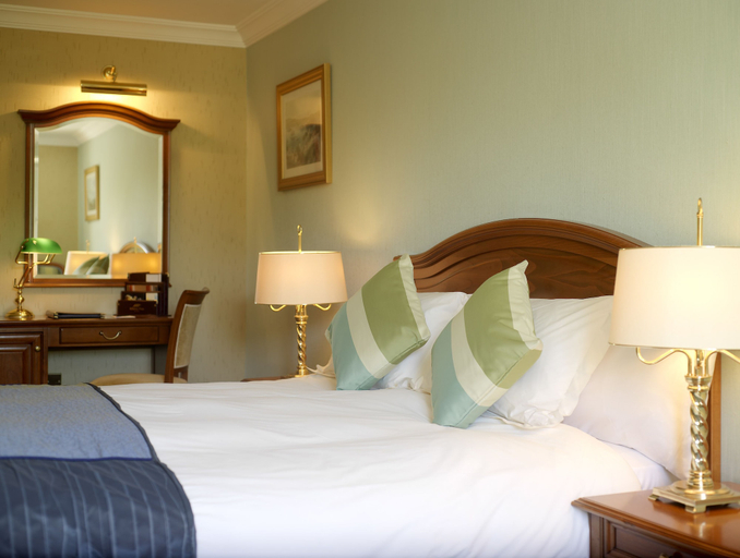 Bedroom 3, Killarney Plaza Hotel and Spa