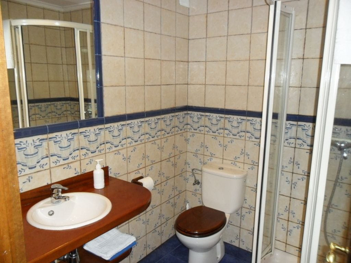 Bathroom 3, Apartamentos Rurales los Villares, Asturias