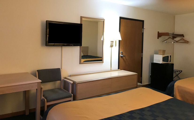Bedroom 3, Americas Best Value Inn Champaign, Champaign