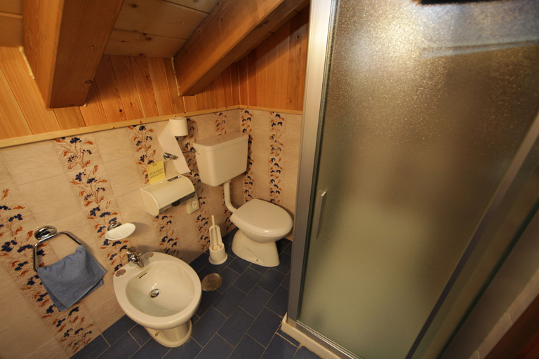 Bathroom 4, Hotel Santa San, Aosta