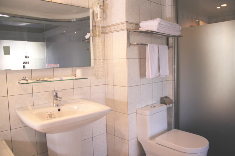 Bathroom 5, Crystal Hotel, Taipei City