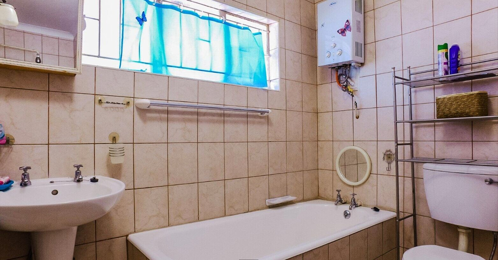 Bathroom 3, Viewpoint Lodge, Ehlanzeni