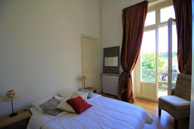 Bedroom 3, Arcachon Grand Hotel, Gironde