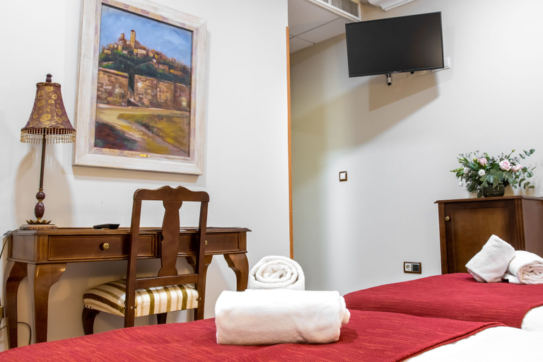 Bedroom 4, Hotel Reina Cristina, Granada