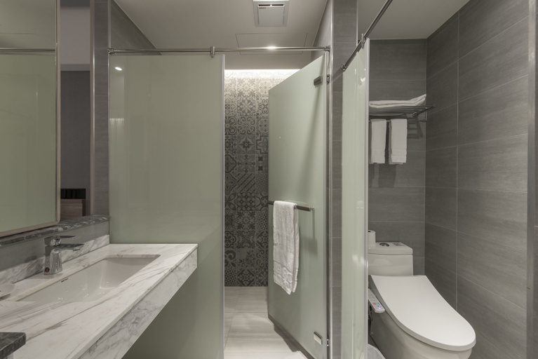 Bathroom 4, L'arc Hotel, Tainan