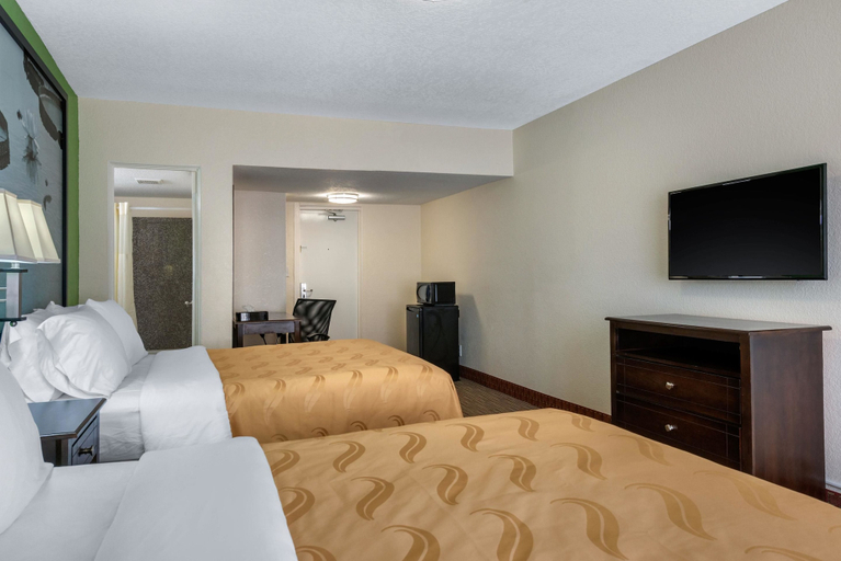 Bedroom 4, Quality Inn Daytona Beach Oceanfront, Volusia