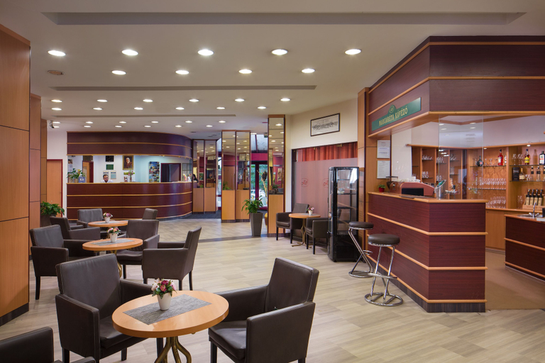 Food & Drinks 5, Hotel Benczur, Budapesti