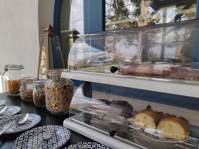 Food & Drinks 3, Aphrodite Studios, South Aegean
