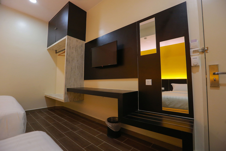 Bedroom 3, Pantai Regal Hotel, Kuantan