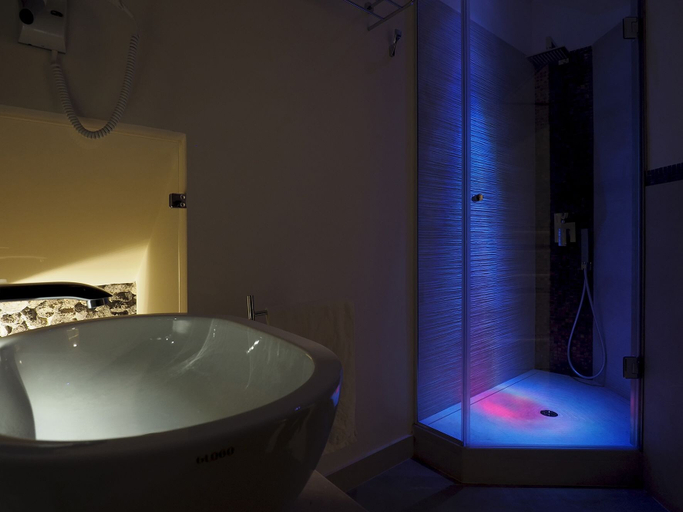 Bathroom, Relais Anfitheatro, Catania