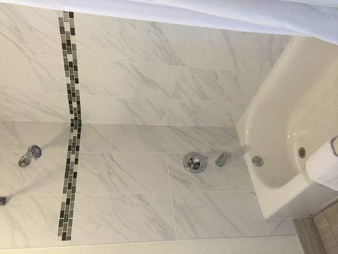 Bathroom 4, Days Inn by Wyndham St. George, Washington