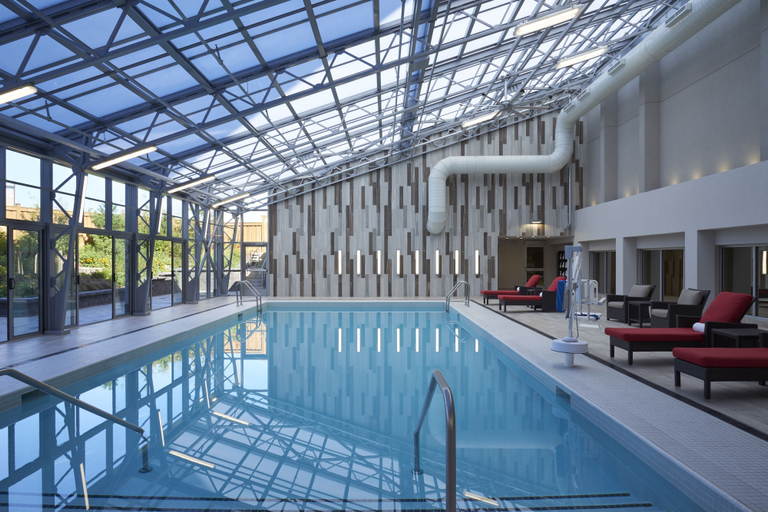 Sport & Beauty 2, Hilton Toronto Airport Hotel & Suites, Peel