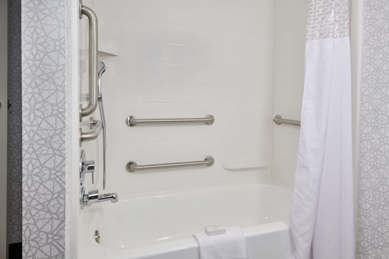 Bathroom 4, Hampton Inn Fairfax City, Fairfax City