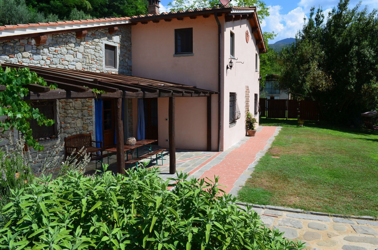 Exterior & Views 2, A'Loro B&B, Arezzo