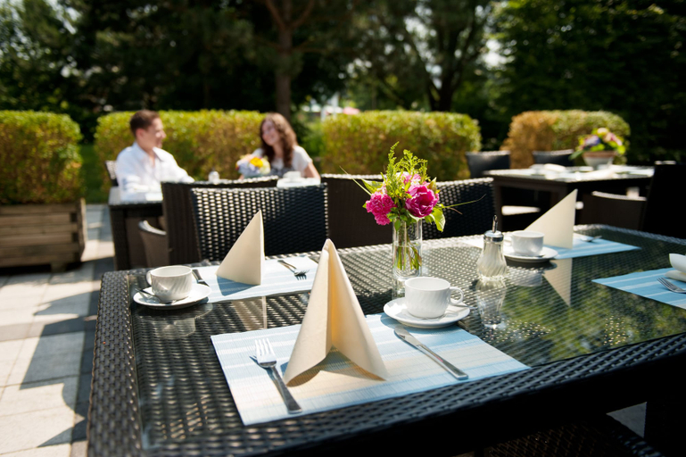 Food & Drinks 5, Atrium im Park Hotel Regensburg, Regensburg