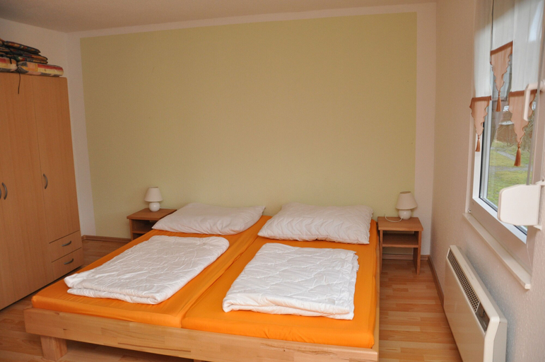 Bedroom 2, Campingplatz Am Waldbad, Hildburghausen