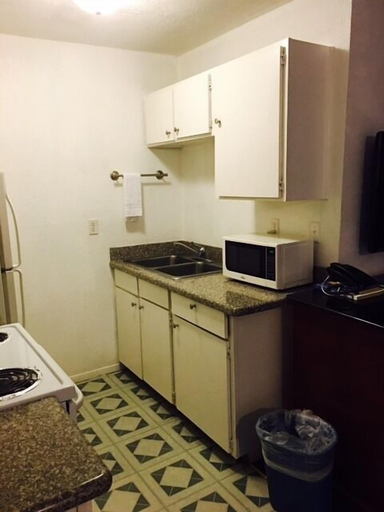 Others 5, Ranch House Inn and Suites, Bell
