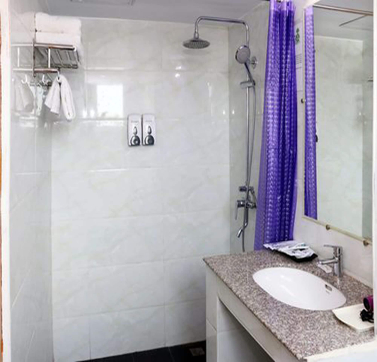 Bathroom 3, BeautyLand Hotel Bo Cho, Yangon