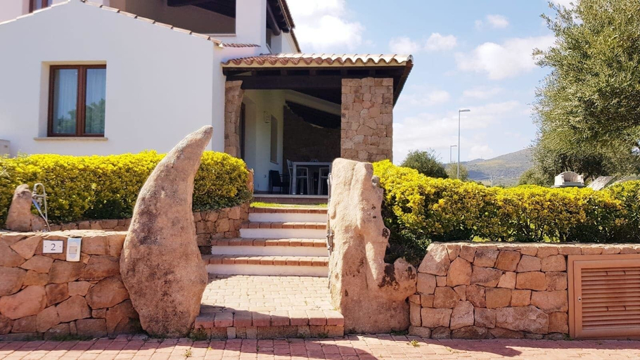 Exterior & Views 2, Solaria Apartment VII, Nuoro