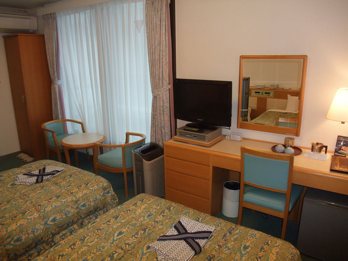 Bedroom 8