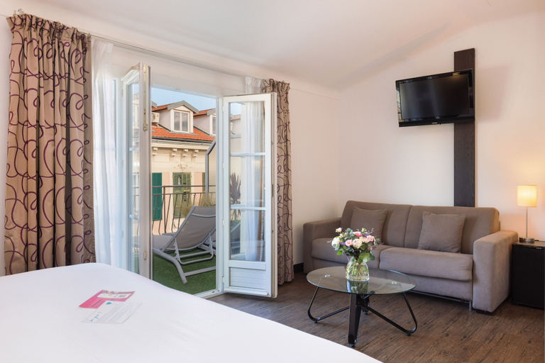 Bedroom 3, Hotel Florence Nice, Alpes-Maritimes