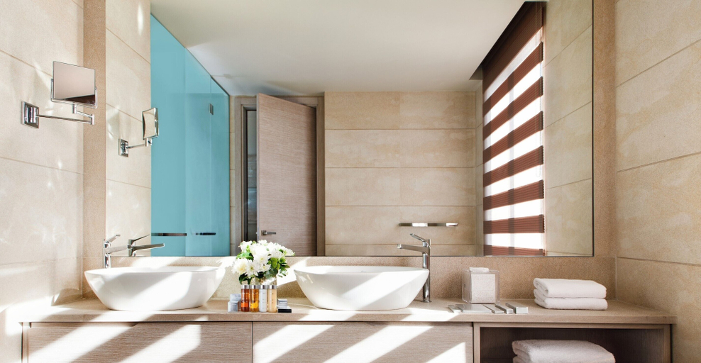 Bathroom 5, Sani Dunes, Central Macedonia