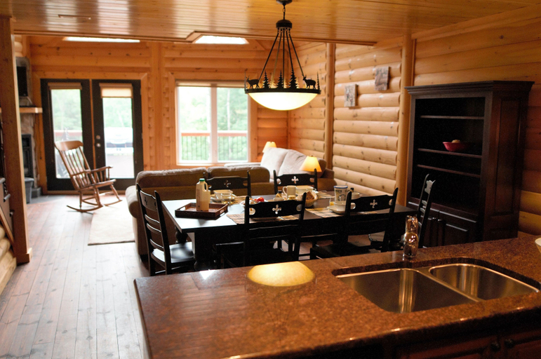 Others 4, Selenia Lodge, Les Laurentides