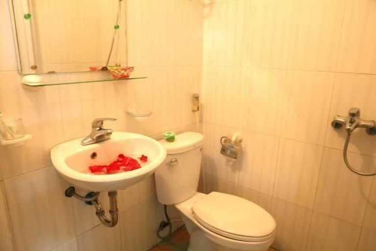 Bathroom, Canh Dieu Hotel, Ninh Bình