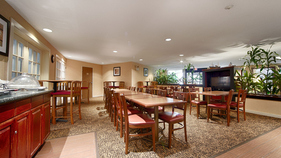 Food & Drinks 5, Best Western Rockland, Plymouth
