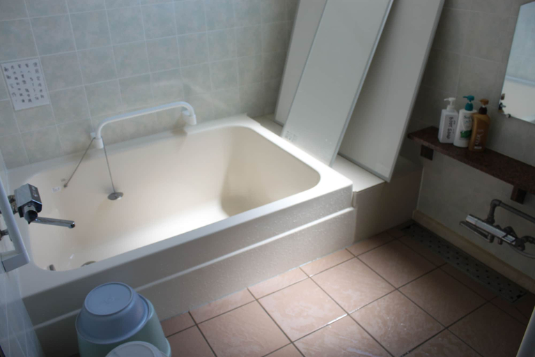 Bathroom 3, Pension Natsumi no Sato, Biei