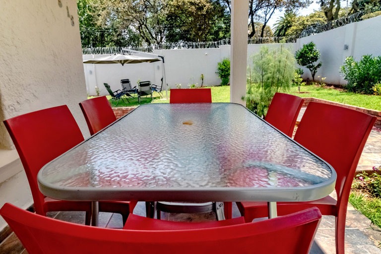 Food & Drinks 4, Aura Guest House, City of Johannesburg