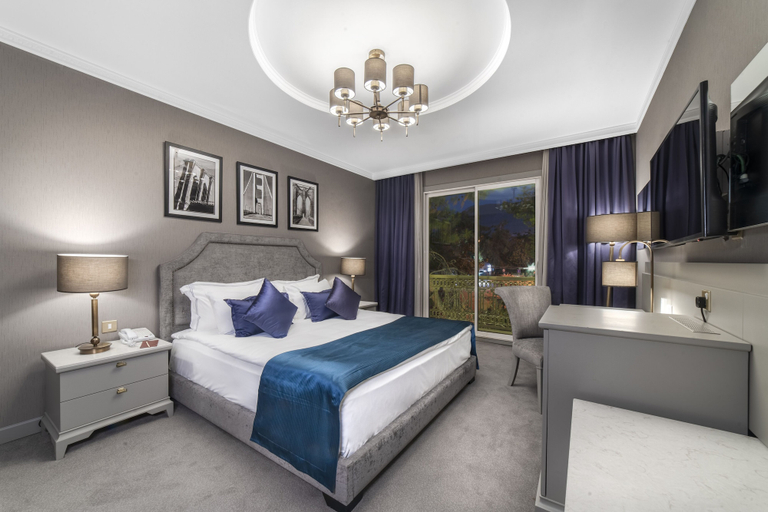 Bedroom, Savoy Hotel