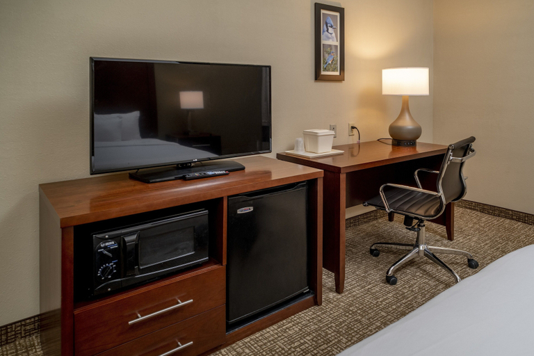 Bedroom 4, Comfort Inn & Suites Grundy, Buchanan