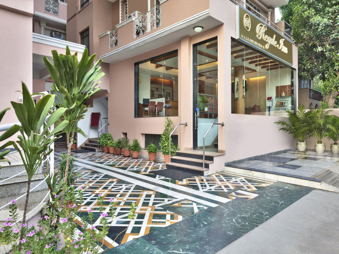 Exterior & Views 2, Regale Inn, Delhi