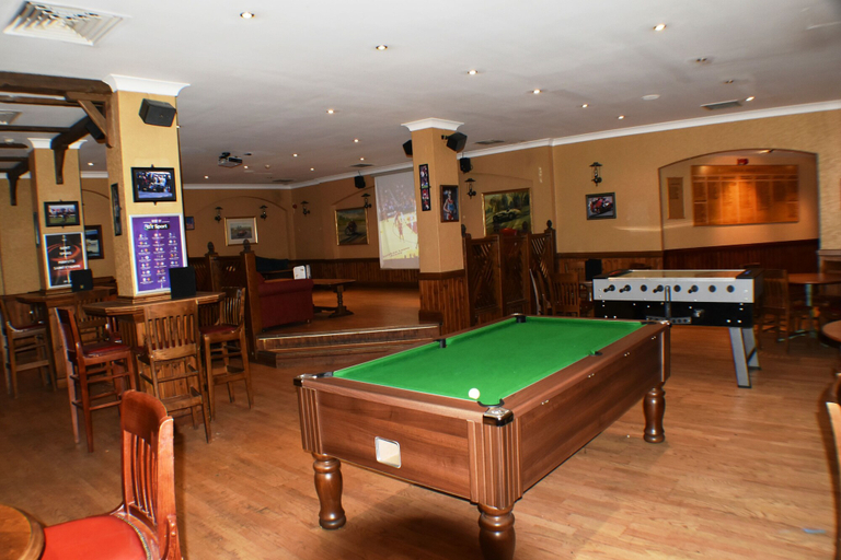Food & Drinks 5, Copthorne Effingham Gatwick, Surrey