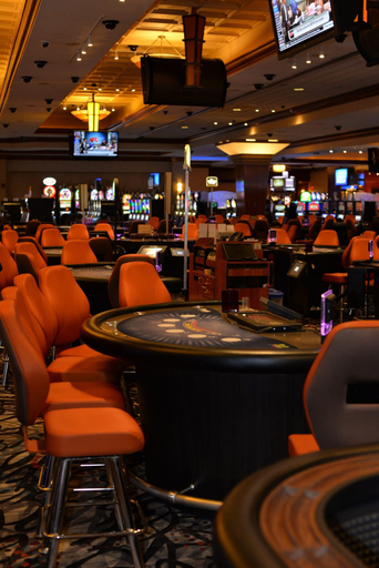 Food & Drinks 5, Harrah's Joliet Hotel & Casino - A Caesars Rewards Destination, Will