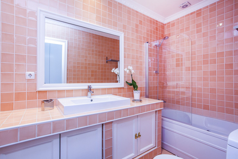 Bathroom 3, LxWay Apartments Rua da Madalena, Lisbon