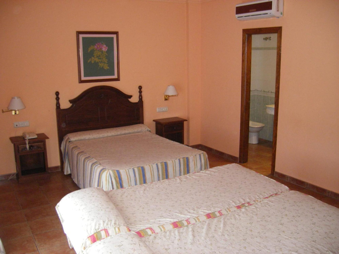 Bedroom 3, Hotel Asador Albenzaire, Granada