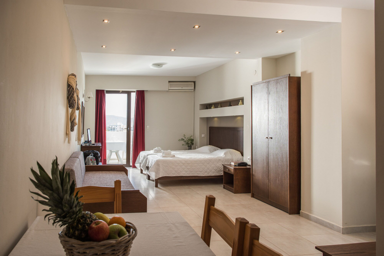 Bedroom 3, Mirtilos Studios & Apartments, Crete