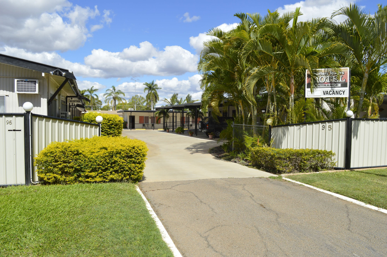 Exterior & Views 2, Charters Towers Motel, Charters Towers