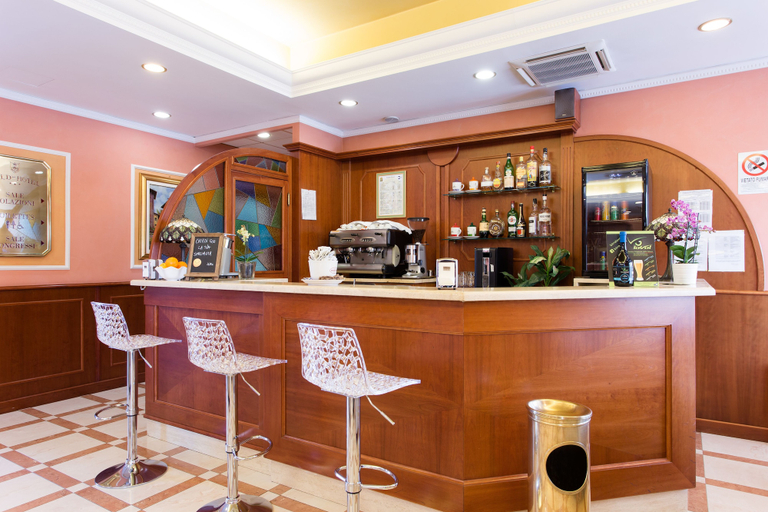 Food & Drinks 5, Vald Hotel, Torino