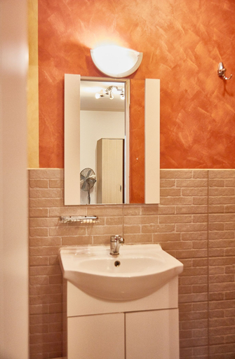 Bathroom 4, Gabizz Apartments, Constanta