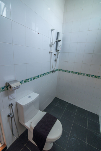 Bathroom 3, Garden Of Eden Houses, Pulau Penang